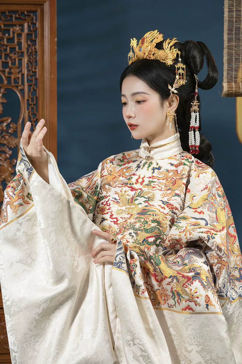 [Ruolan Xi] Детский Sun Long Gao, точное ткачество, мужской круглый халат, женская помада для губ, форма халяра Ханью