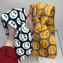 Korean temperament 100 lap cross haircut mesh red smiley face wool knit hair with female autumn winter pressure hair head stirrup