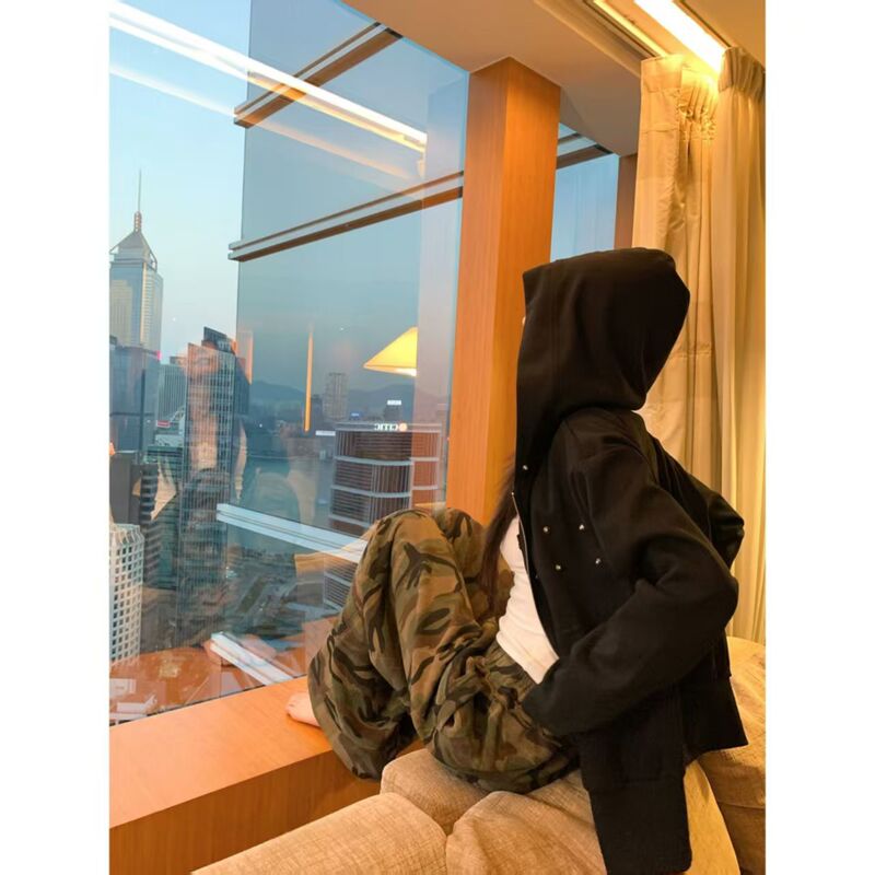 Black Hooded Sweatshirt for Women, Loose Casual Hoodie, Spring, Autumn and Winter Style, Long-Sleeved Zipper, Trendy and Versatile Cardigan Jacket Black Hooded Sweatshirt for Women, Loose Casual Hoodie, Spring, Autumn and Winter Style, Long-Sleeved Zipper, Trendy and Versatile Cardigan Jacket