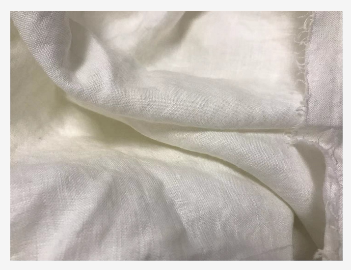 Imported Fine-Thread, Densely Woven, Pre-Shrunk, Sand-Washed Pure Linen in Off-White, Selected by Designers for Summer Clothing Imported Fine-Thread, Densely Woven, Pre-Shrunk, Sand-Washed Pure Linen in Off-White, Selected by Designers for Summer Clothing