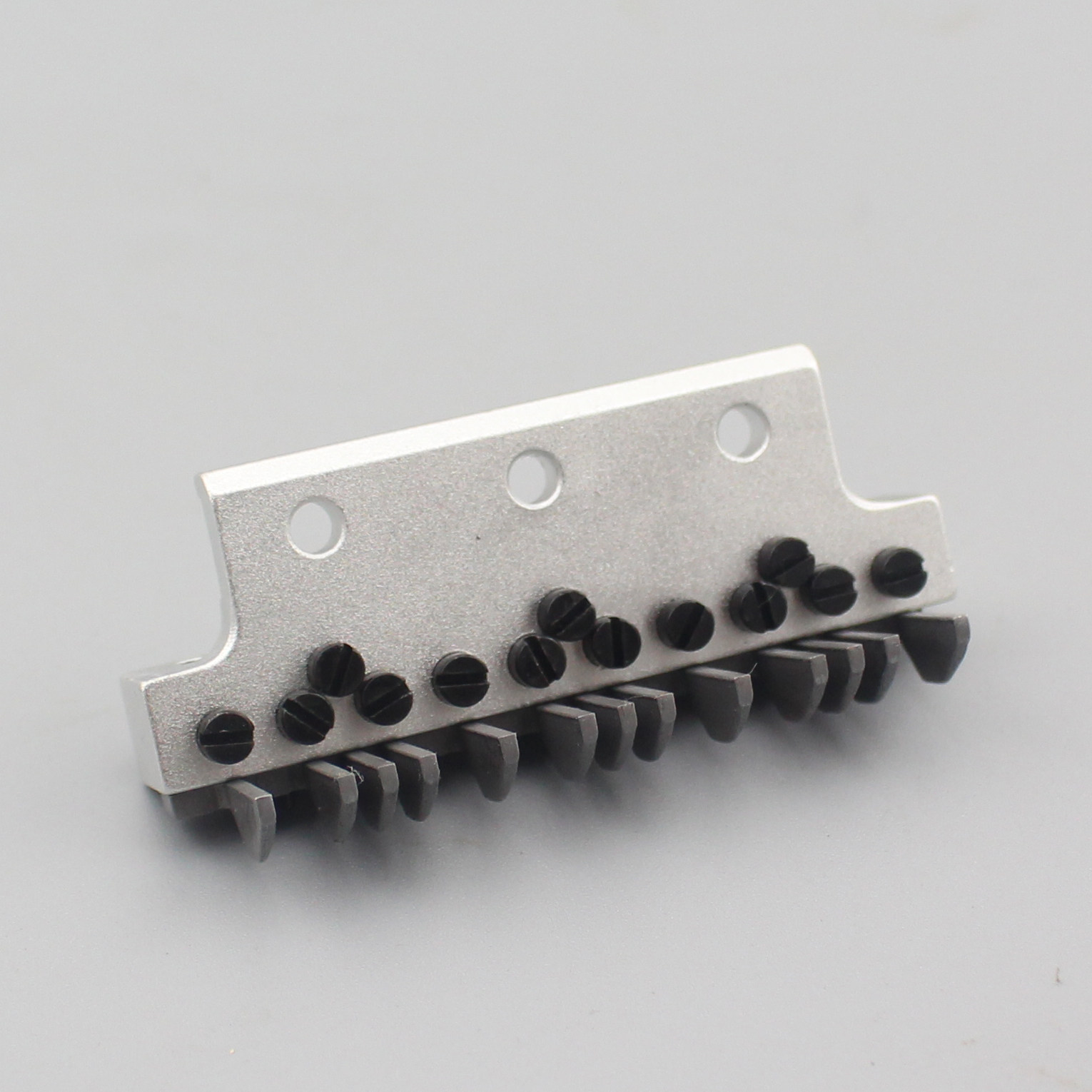 High quality silver arrow VC008 multi-needle machine pull waist car 13-needle needle guard chaotic needle bending needle frame with one-piece body needle guard