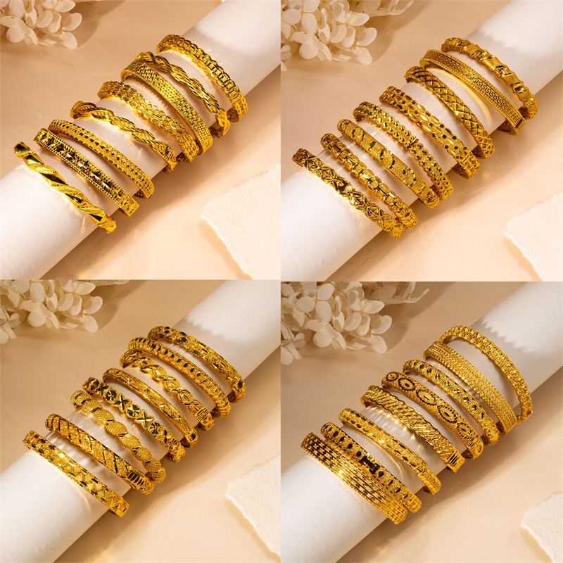 Light Luxury Alternative Filigree Hollow Gold-Plated Bracelet Wedding Series Dubai Bride Wedding Bracelet Indian Women's Bracelet Light Luxury Alternative Filigree Hollow Gold-Plated Bracelet Wedding Series Dubai Bride Wedding Bracelet Indian Women's Bracelet