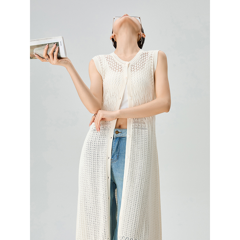 Guuli/Graceful and Elegant Hollow-Out Sleeveless Knitted Cardigan Dress for Women, New Summer 2026 Style Guuli/Graceful and Elegant Hollow-Out Sleeveless Knitted Cardigan Dress for Women, New Summer 2026 Style