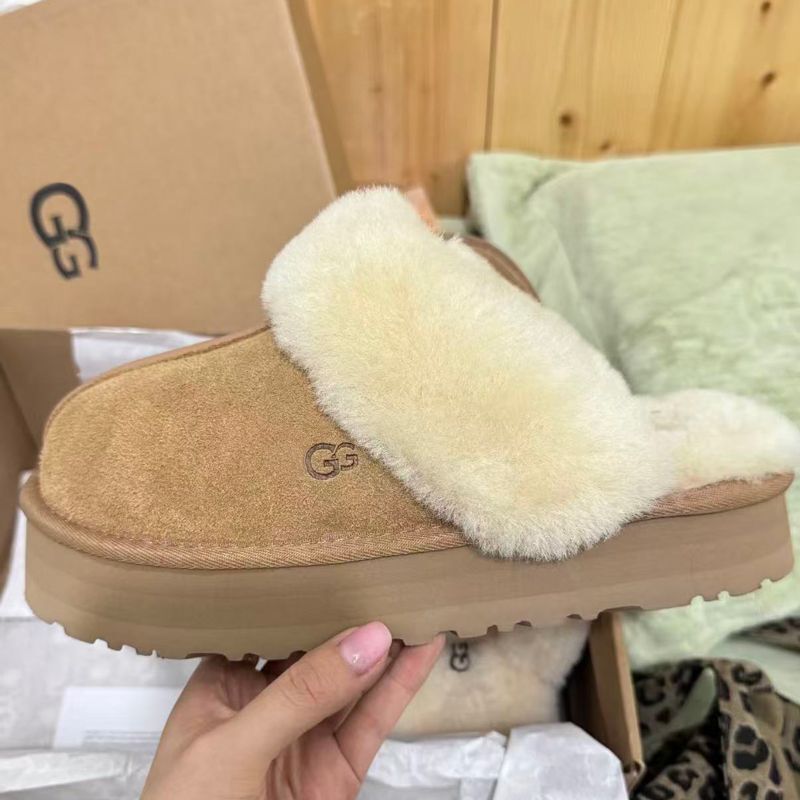 Star-Trail Snow Boots for Women, New Winter Style, Sheepskin Integrated Toe Cap, Thick-Soled Height-Increasing Slip-On Fur Half-Slippers for Men