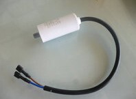 Refrigerator compressor activates capacitance refrigerator refrigerator 3UF capacitor starts running capacitors