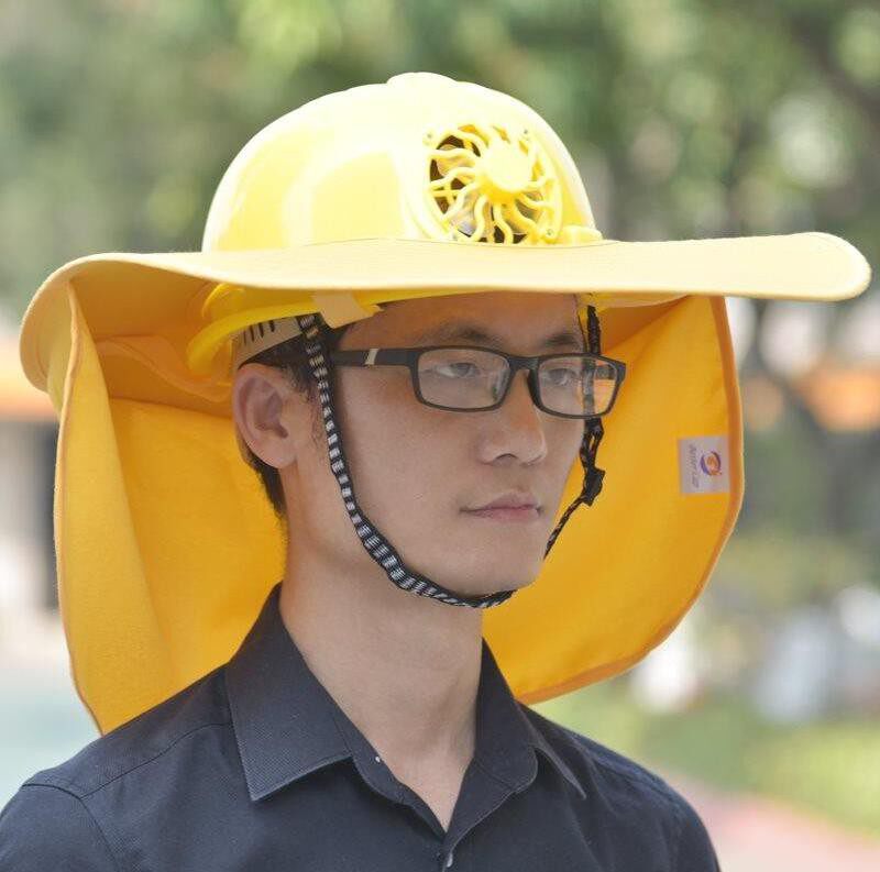 With fan locomotive cap light and convenient rain-proof safety helmet Site visor advenation cool and anti-solar impersonation