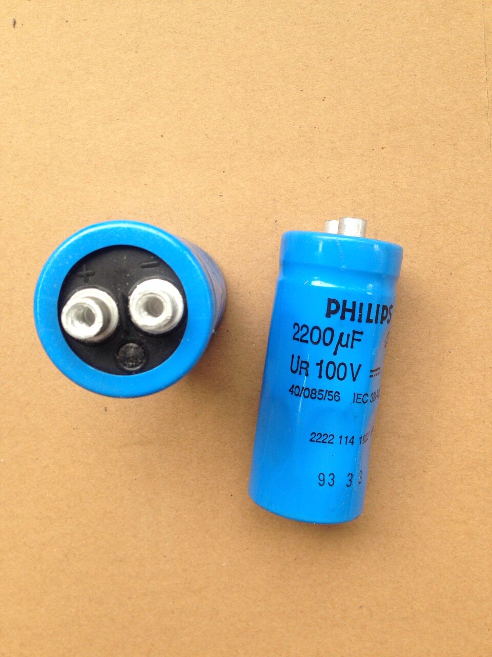 Philips PHILIPS BC Q series 100V2200UF octagonal stereotyped fever filter electrolytic capacitor