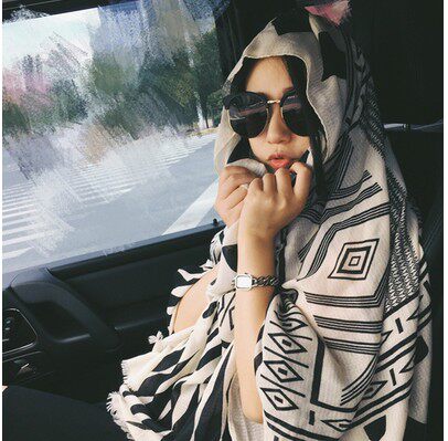 Yarn Towel Black White Super 100 Hitch Decoration Cotton Scarves Shawl Silk Scarves Women Summer Thin Seaside Beach Towels Sunscreen