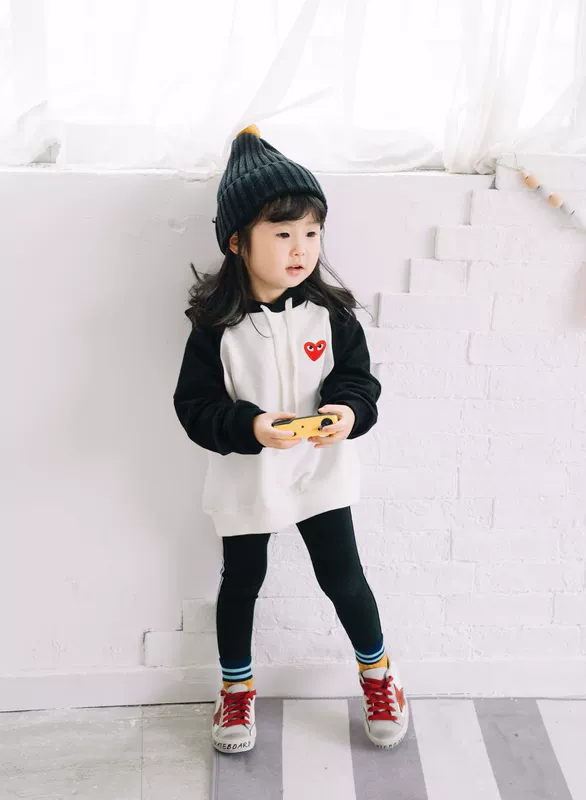 Gia đình cha mẹ và con nguyên bản ba mùa xuân và thu 2018 mới cho trẻ em áo len dài tay có mũ trùm đầu lỏng lẻo phiên bản Hàn Quốc của thủy triều