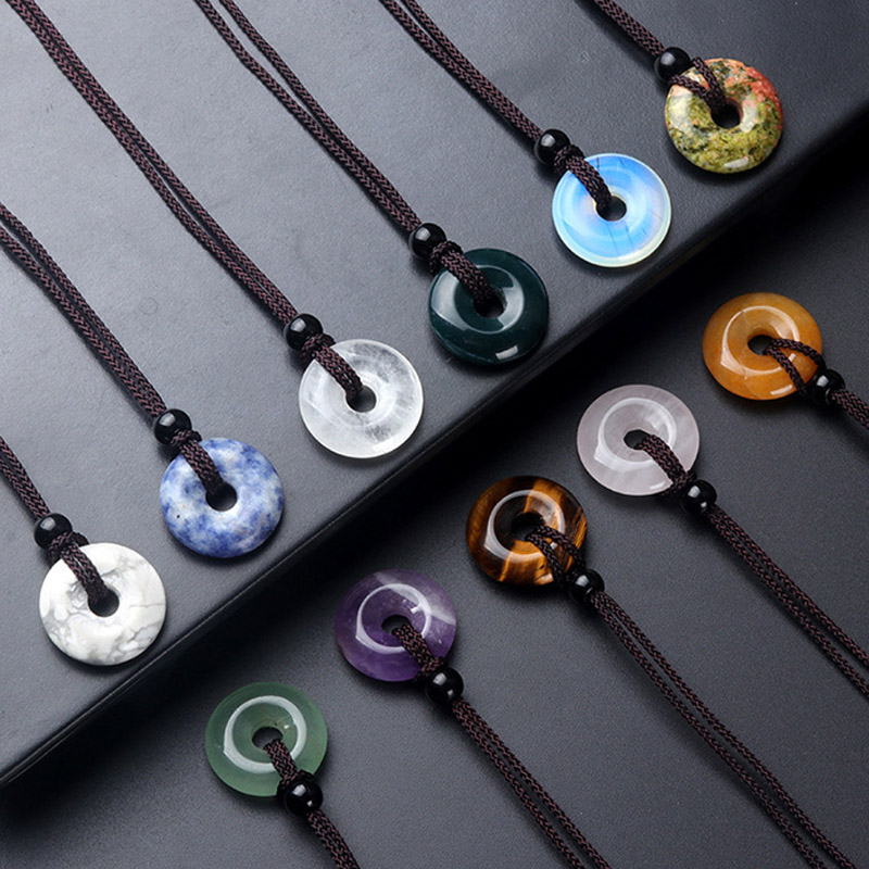 天然クリスタル瑪瑙石 20mm ピースバックル ドーナツペンダントネックレス インスタイル 男女兼用 ジュエリー 小物ギフト