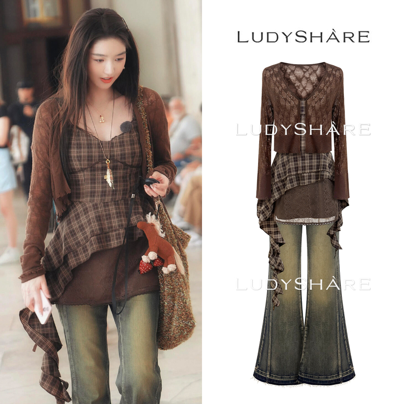 Earth Super Fresh Wang Yuwen Style Retro Plaid Suspender Dress Early Autumn Knitted Cardigan Denim Flared Pants Earth Super Fresh Wang Yuwen Style Retro Plaid Suspender Dress Early Autumn Knitted Cardigan Denim Flared Pants