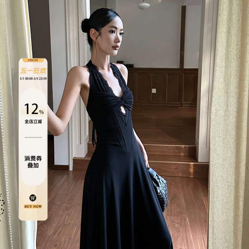 Venuie French-Style Black Seaside Vacation Dress Women's V-Neck Spaghetti Strap Niche Evening Dress Long Halter Dress
