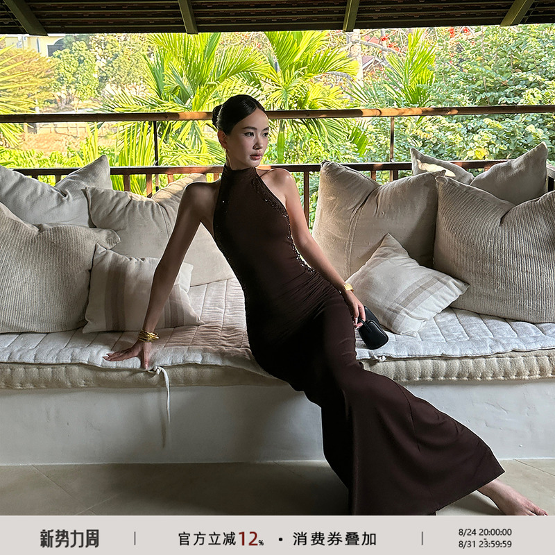 Venuie French Retro Waist-Cinching Long Dress, Sleeveless, Elegant Backless Evening Gown, Bodycon Hip-Hugging Halter Dress Venuie French Retro Waist-Cinching Long Dress, Sleeveless, Elegant Backless Evening Gown, Bodycon Hip-Hugging Halter Dress