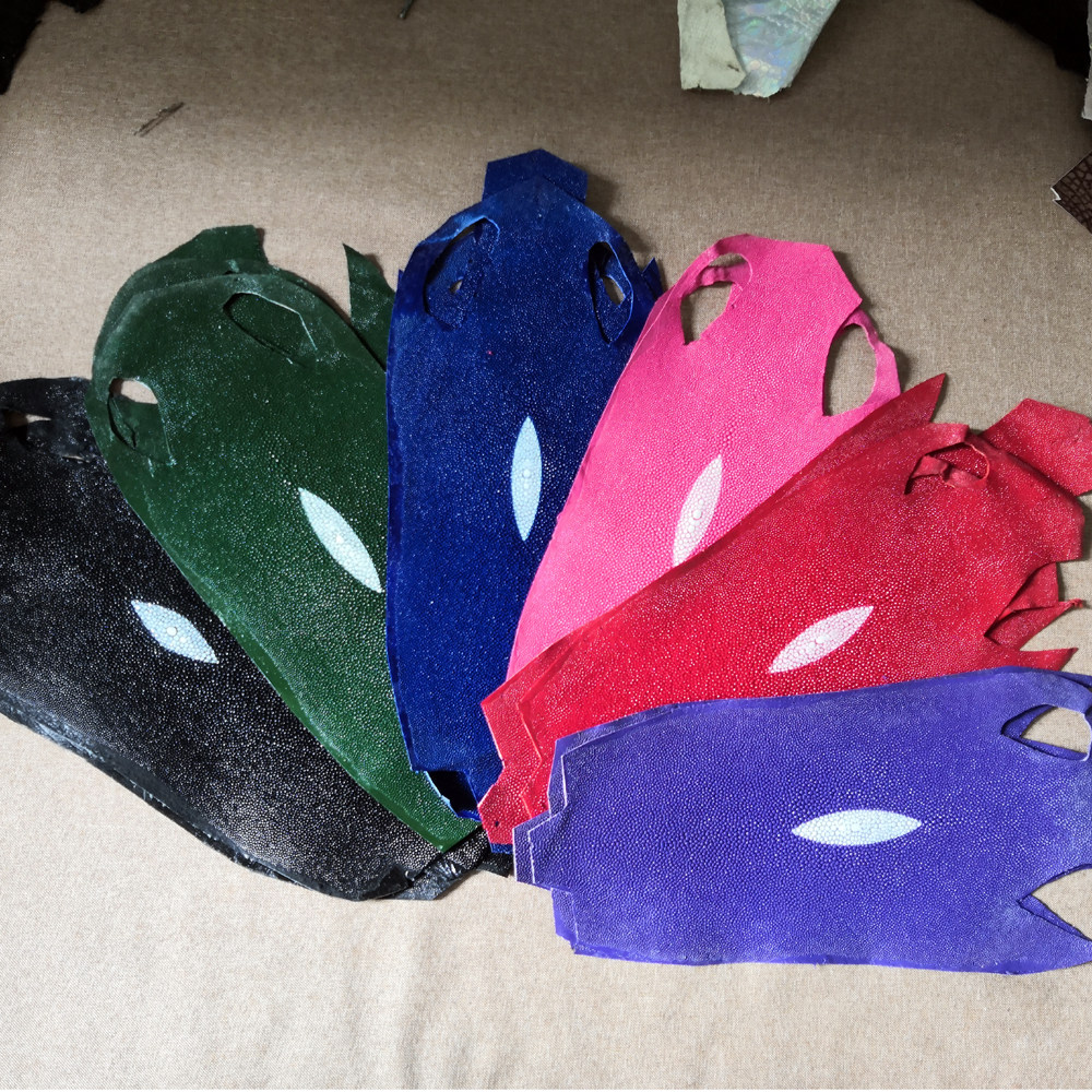 Thai non grindled soft pearl fish skin leather Devil Fish Leather handmade DIY mobile phone protective shell card with wallet