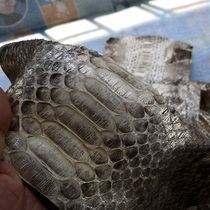 DIY Cowhide Leather Imported Original Tape Gold Snake Leather Cutting Pieces Long Clip Short Clip Mobile Phone Shell Snake Leather