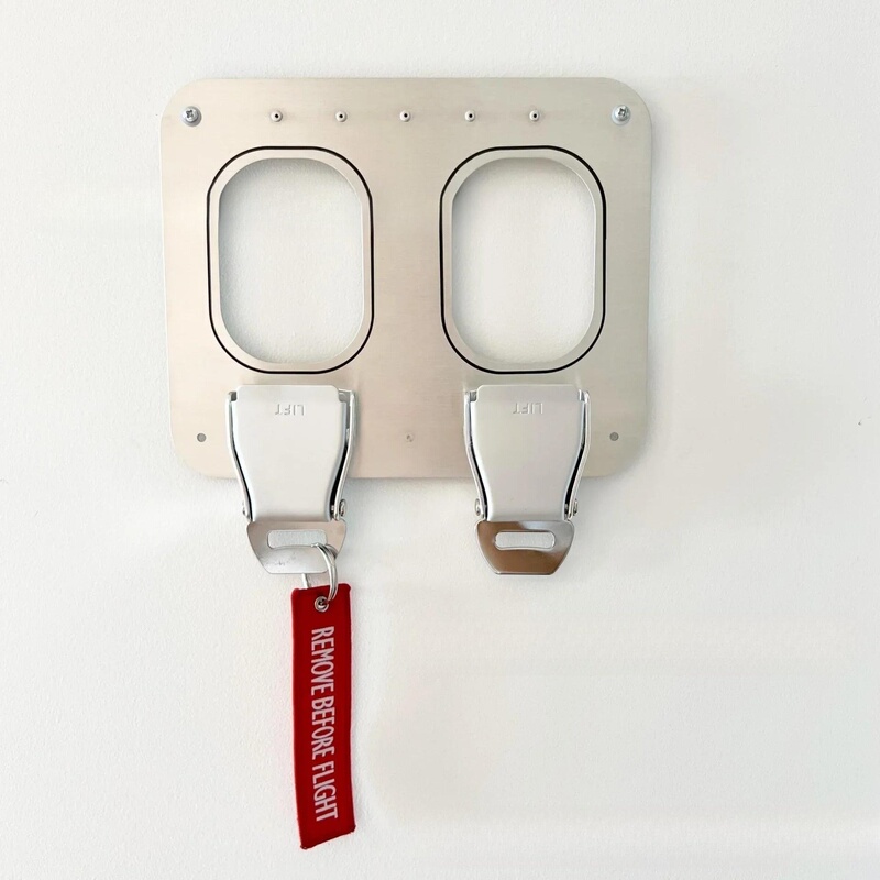 New Aviation Style Key Holder for Independent Stores - Aviation-Themed Wall-Mounted Keychain Hook Decoration