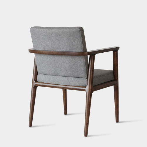 Дизайнерский обеденный стул, китайский современный креативный скандинавский простой обеденный стул из цельного дерева с подлокотниками, стул для маджонга для пожилых людей