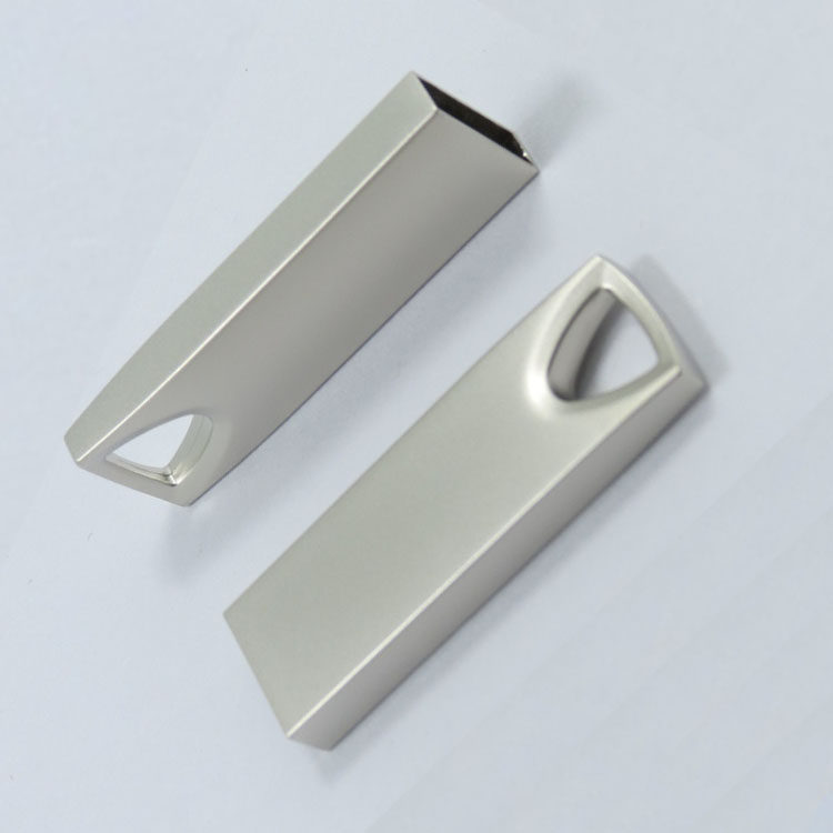 Chibang Master Control Black Disk Mass Production 32G Disk UDs can expand 2000 Follow music vehicle without resources