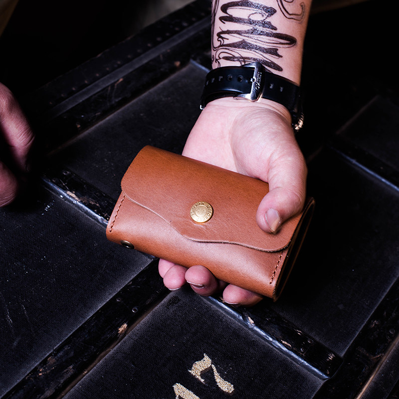 Reforged Horween vegetable tanned leather key case brass hanging buckle American retro independent brand handmade design