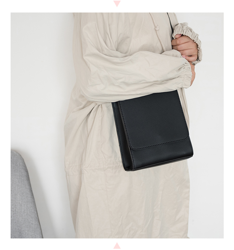 Cửa hàng nhỏ Phong cách retro Dây đeo ngắn Square Flip Wild Messenger Bag - Túi xách nữ túi đeo chéo nữ hot trend 2021