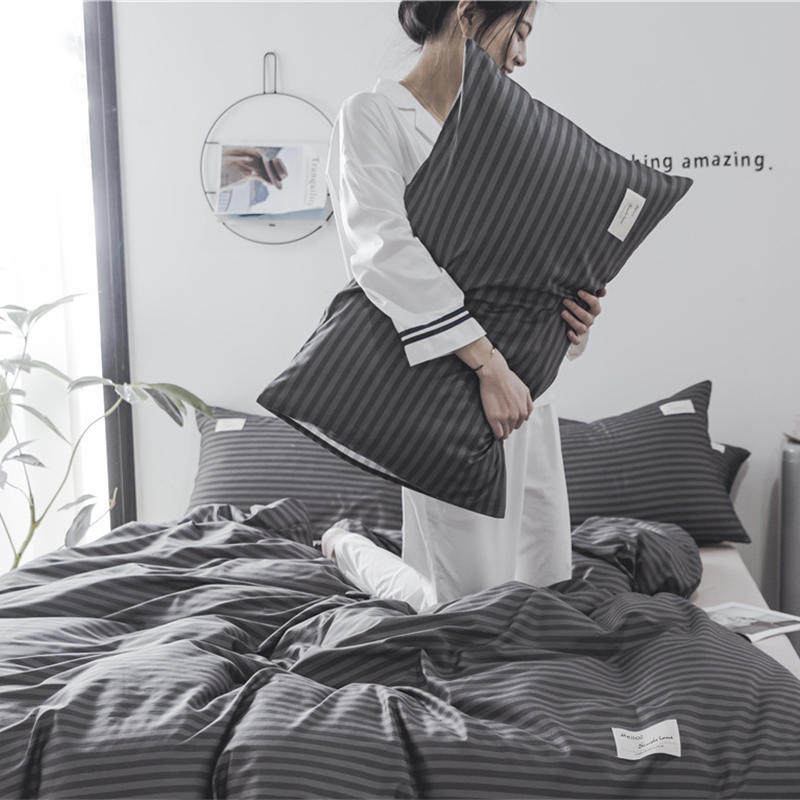 Japanese unprinted style cotton quilt cover 1 1 2 1 35m student bed cover three-piece set plaid fresh four-piece set