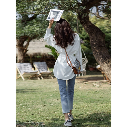 谜秀 Весенняя длинная рубашка, средней длины