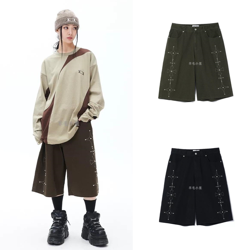 Authentic Korean Designer Cr*Itic Shorts Gothic Gothic Studded Twill Denim Bermuda Shorts