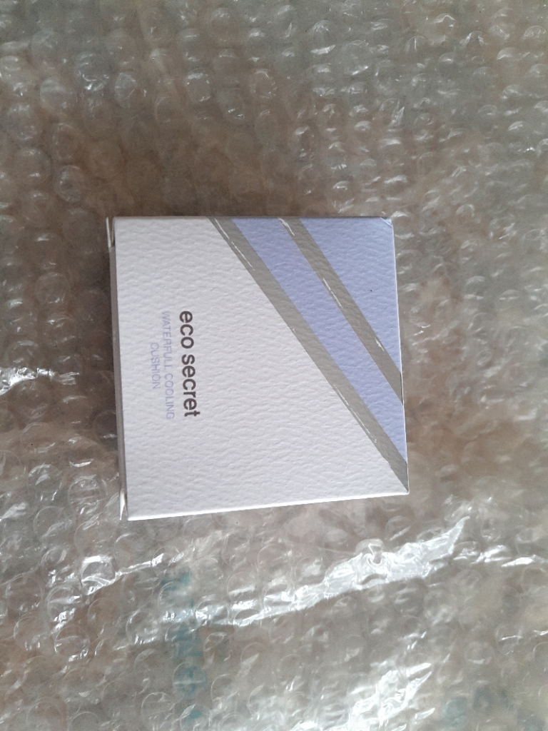 森颜树语莹润水感气垫BB粉饼好不好用，是什么牌子,第3张