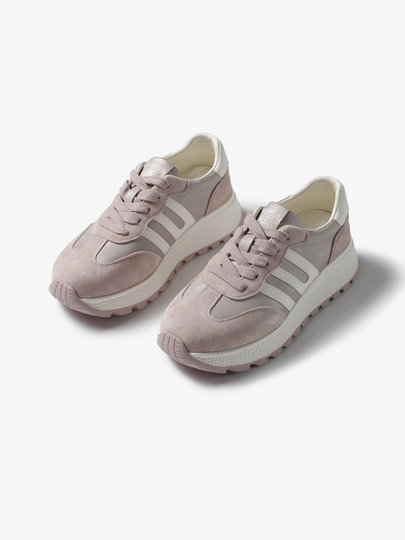 Genuine leather dad shoes for women, soft soles, thick soles, travel, walking and versatile, 2026 spring new style, comfortable and not heavy casual shoes trend