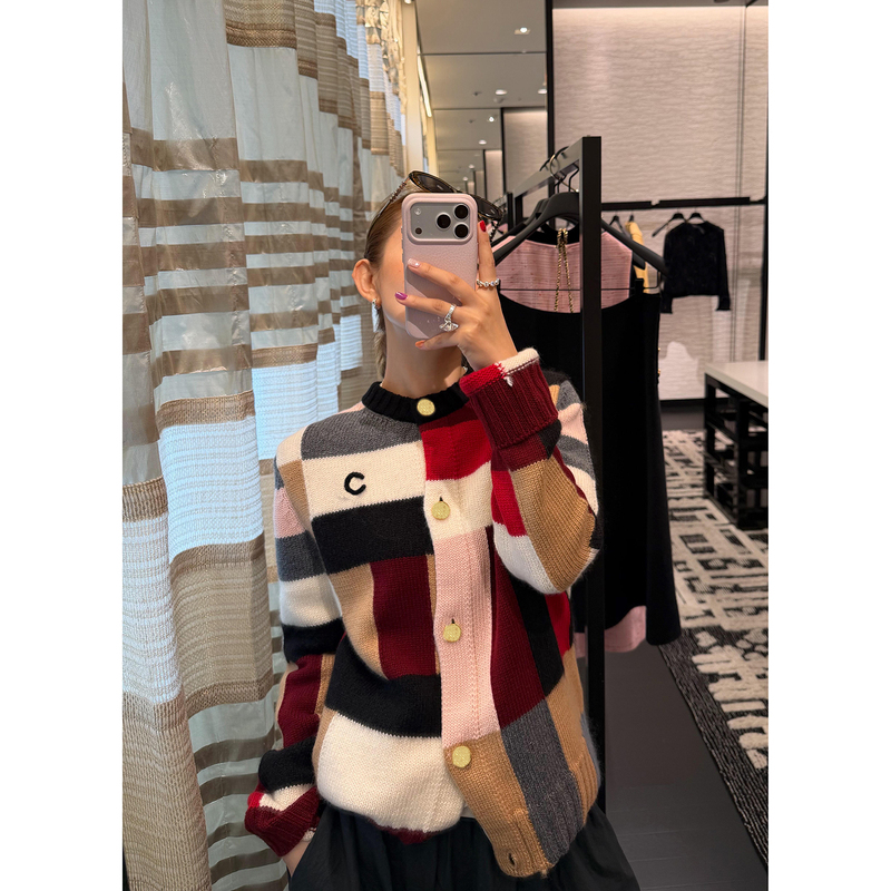 Gorgeous Onlyone Must-Have~26B New Color-Blocked Knit Sweater for Women, Button-Up Cardigan, Long-Sleeve Jacket Gorgeous Onlyone Must-Have~26B New Color-Blocked Knit Sweater for Women, Button-Up Cardigan, Long-Sleeve Jacket