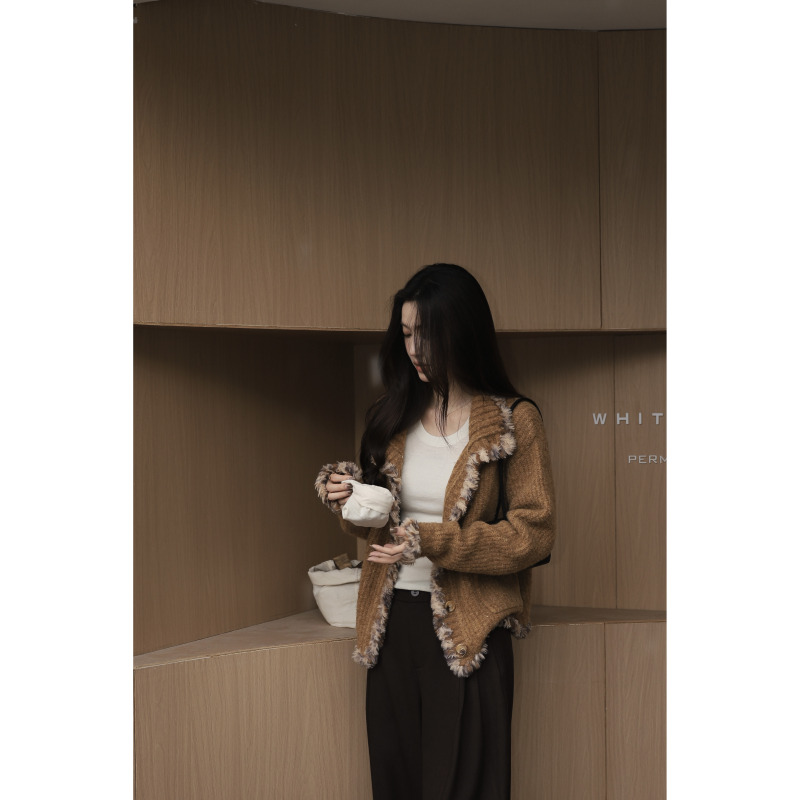 Ruan Xiaomi Smileme【Tassel Dance】Frayed Edge Patchwork Knitted Cardigan Women's Autumn and Winter Vintage Sweater Jacket Ruan Xiaomi Smileme【Tassel Dance】Frayed Edge Patchwork Knitted Cardigan Women's Autumn and Winter Vintage Sweater Jacket