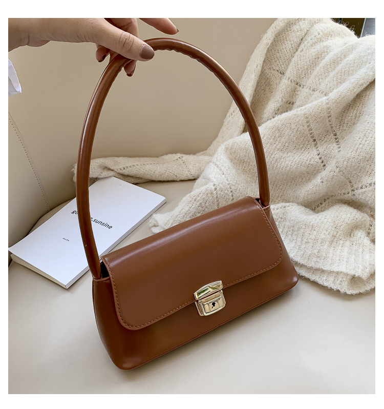 Women's Medium Pu Leather Solid Color Vintage Style Classic Style Lock Clasp Handbag display picture 26
