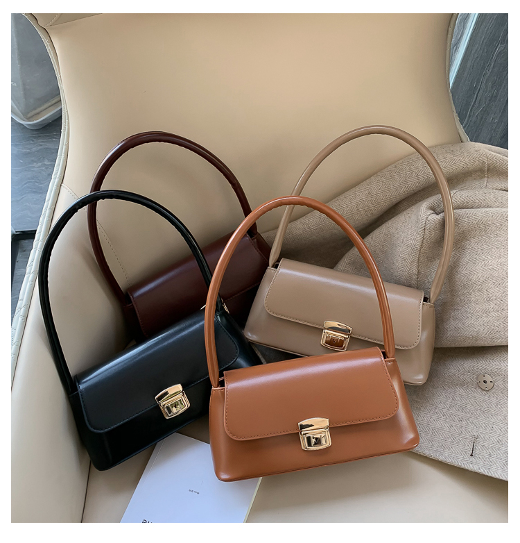 Femmes Moyen Faux Cuir Couleur Unie Style Vintage Style Classique Bloquer Sac À Main display picture 8