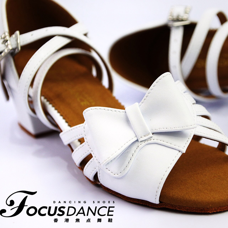 FocusDance Hong Kong Focus Dance Shoe Butterfly knot Princess Cortex Young Girl Girl Soft Latin Dance Little White Shoes