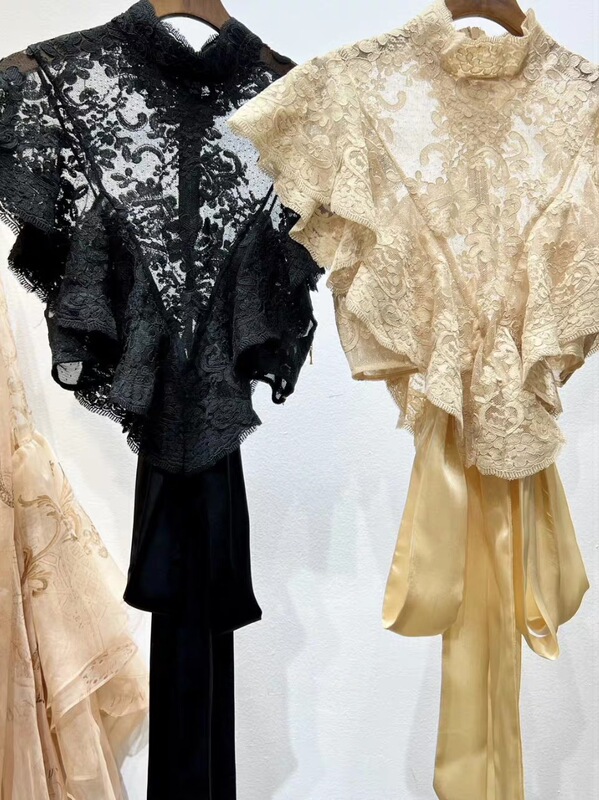 Australian Niche 2026 Spring/Summer New Vintage Heavy Lace Patchwork Satin Waist-Cinching Slimming Lace Blouse