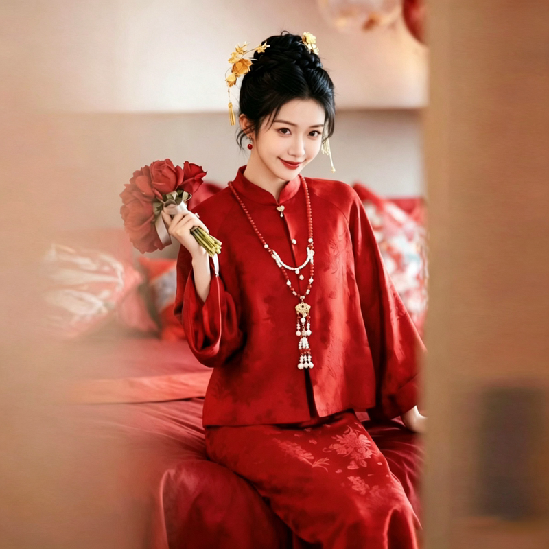 Red Cheongsam Xiuhe Suit 2026 New Style New Chinese-Style Dress Bride Engagement Toast Dress Set Petite High-End Red Cheongsam Xiuhe Suit 2026 New Style New Chinese-Style Dress Bride Engagement Toast Dress Set Petite High-End