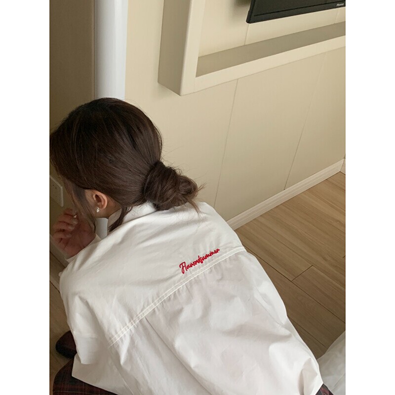 A Youthful Party Letter Embroidery Shirt for Women in Spring and Summer, Designed for Petite Figures