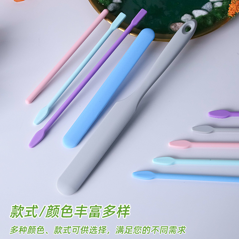 硅胶烘焙工具套装：厨房里的多功能魔法棒