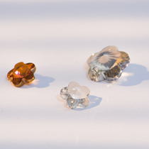 Shun Feng Spot Import Shi Family Austria Crystal 6744 small flowers 14 18mm shiny pendant diy accessories