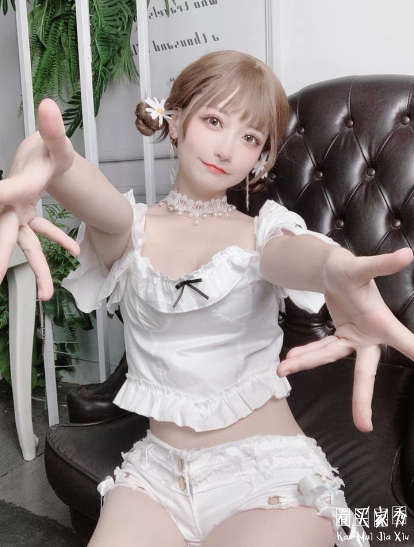 七了个三修女情趣内衣买家秀,穿上它恶魔也能被迷惑1 七了个三修女情趣内衣买家秀,穿上它恶魔也能被迷惑1