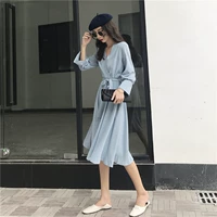 Quần áo nữ mùa thu 2018 mới của Hàn Quốc mang hương vị retro hoang dã cổ chữ V eo cao khí chất dài tay dài A-line đầm rút dây eo