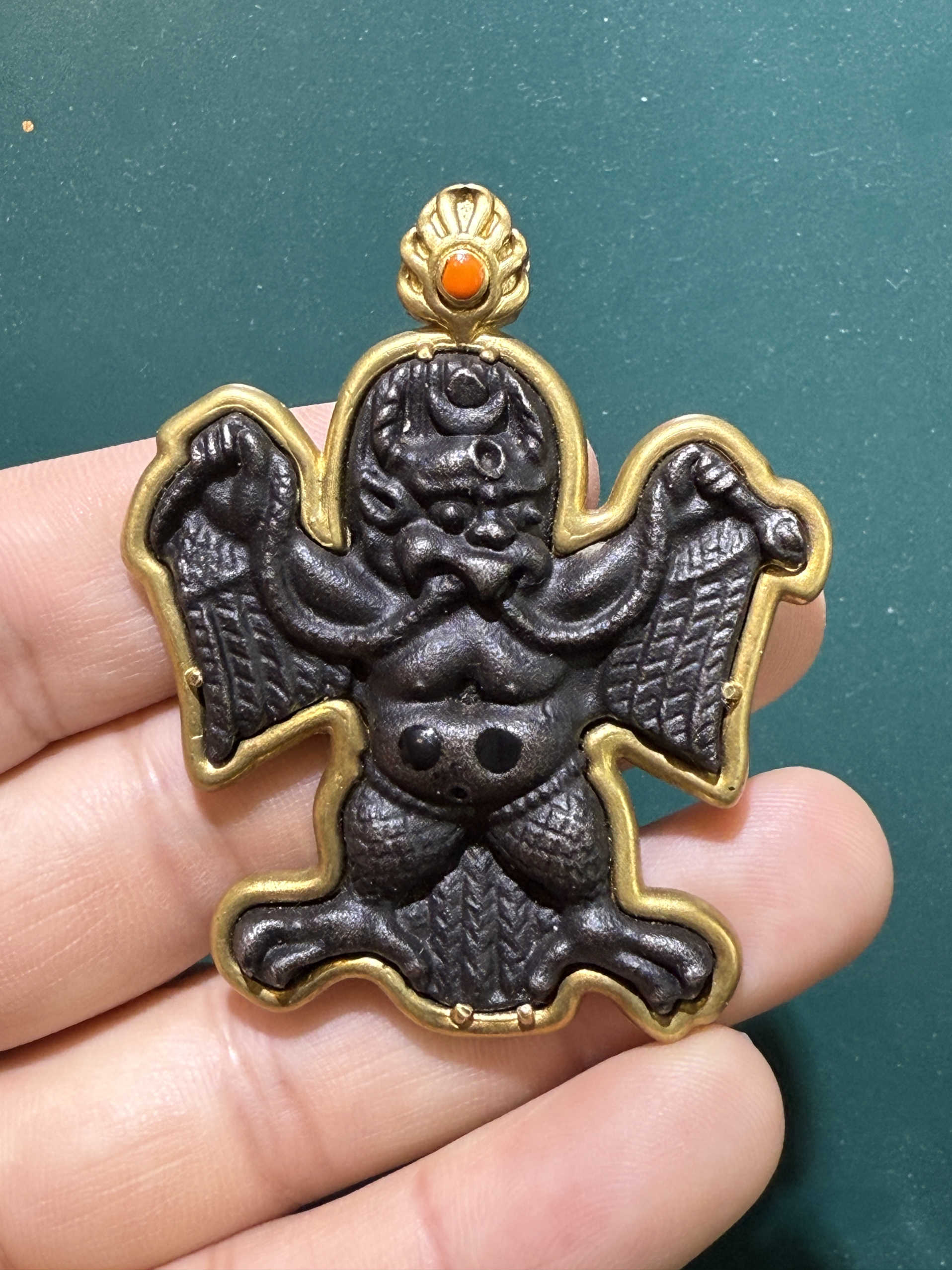 珍品旧蔵* 西藏天鐵 純手工打造 鏨刻大鵬金翅鳥