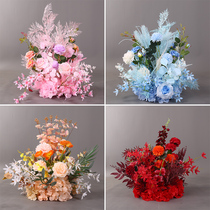 New wedding road leading flower row Wedding hall catwalk stage layout decoration flower ball Welcome flower Roman column flower forest department