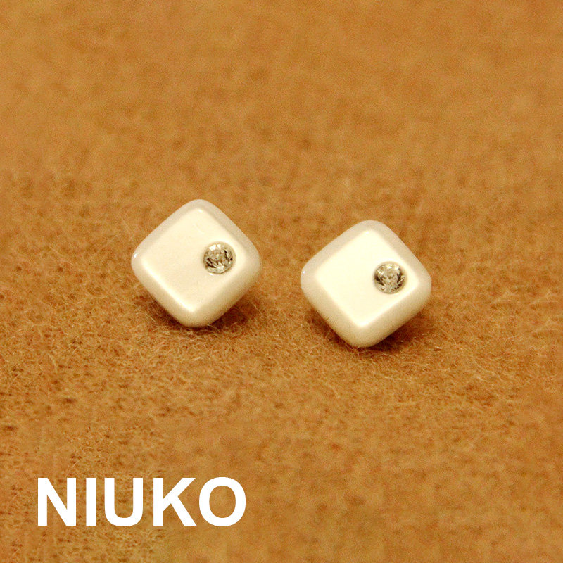 NIUKO Clothing Accessories Delicate Pearls White Inlaid Drilling Square Small Buttons SEEDS DIY SPRING AND SUMMER SHIRTS BUTTON Exclusive Sale