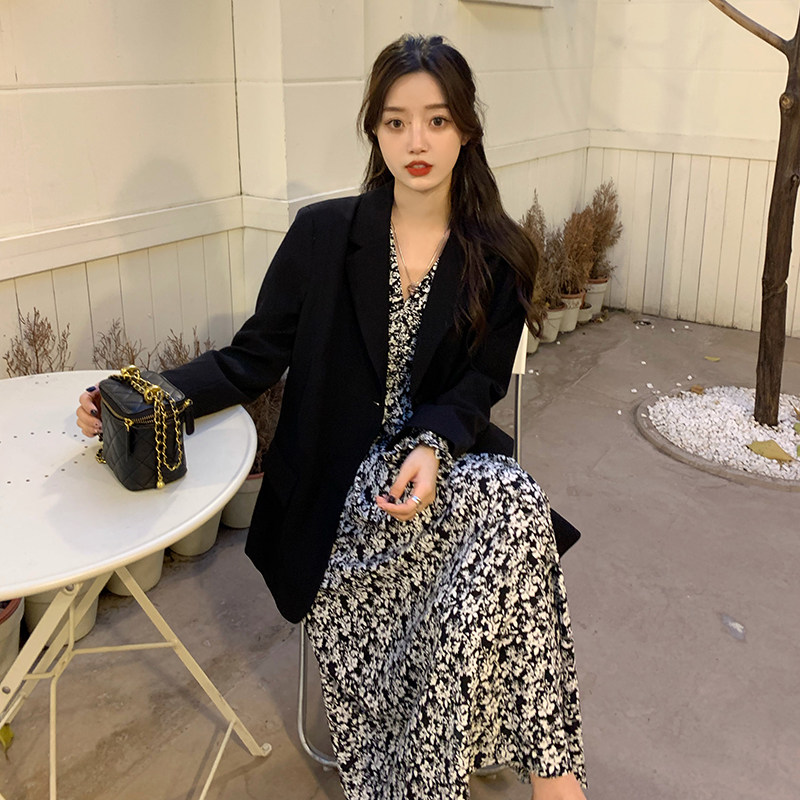 Large size size Fat mm early spring new fashion suit French style comeback crummy loose and casual Western suit jacket woman