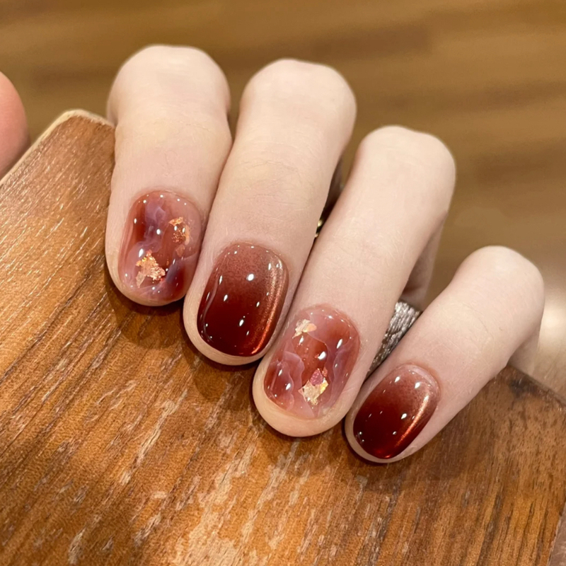 Atmospheric Nail Art Accessories Are Hot-Selling in 2026. New Style with High-Quality Texture and a Sense of Sophistication. Cat-Eye Nail Patches with Gold Foil, Handmade C28