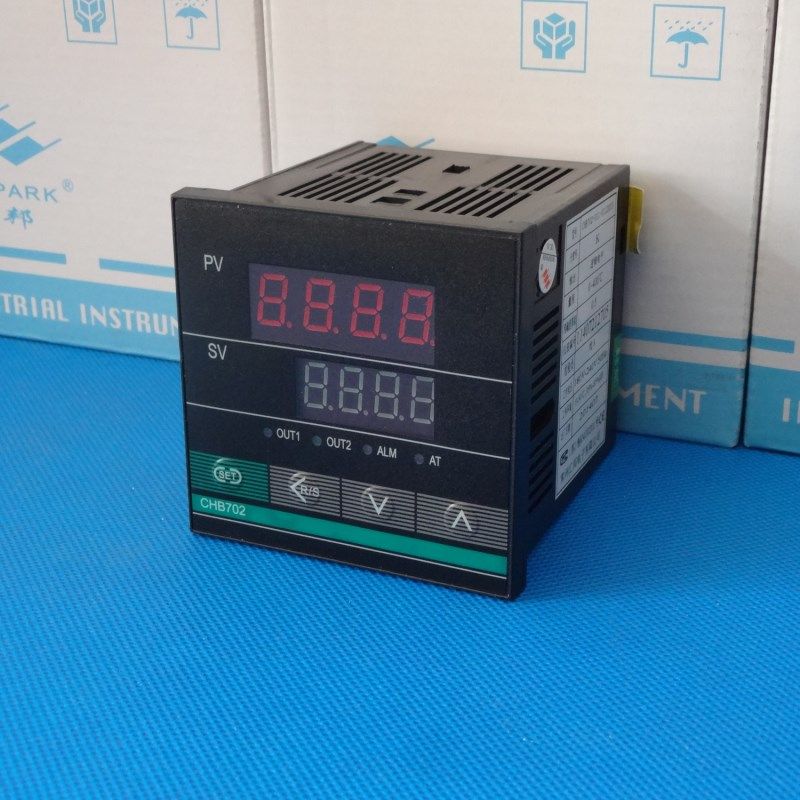 Jiangsu Changzhou Huibang Intelligent temperature-controlled instrument CHB702-011-0121013 temperature controller temperature-controlled meter E type 400 ° C