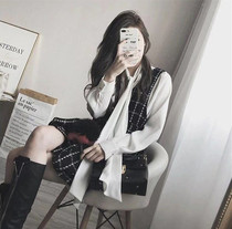 2021 fall Lions dress design Feminists sweet and spicy wind covered with slim plaid hair Harness Skirt Suit two sets