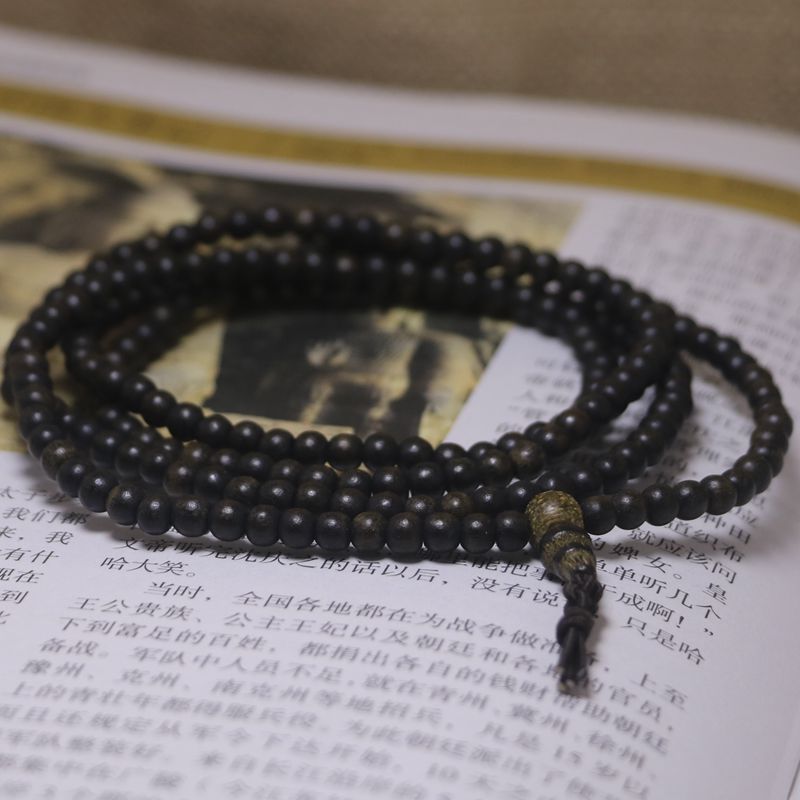 Vietnamese natural aged agarwood Buddha bead bracelet bracelet bracelet 216pcs 4mm fidelity men's and women's models 