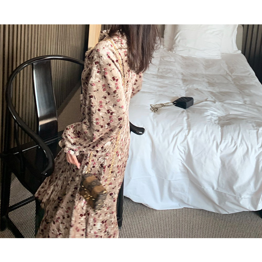 (40% off in stock) Zhao Baoni Golden Velvet Floral Dress Women's Autumn and Winter Mid-length Temperament Long Skirt